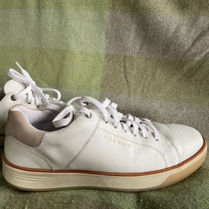 Cole Haan Men's sz 10 Sneakers Grand White Tan Stripe